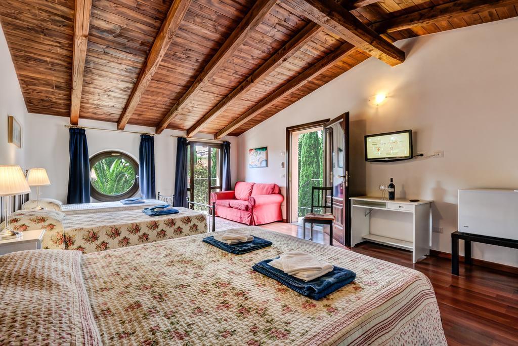 Relais Villaggio Azzurro Rom Værelse billede